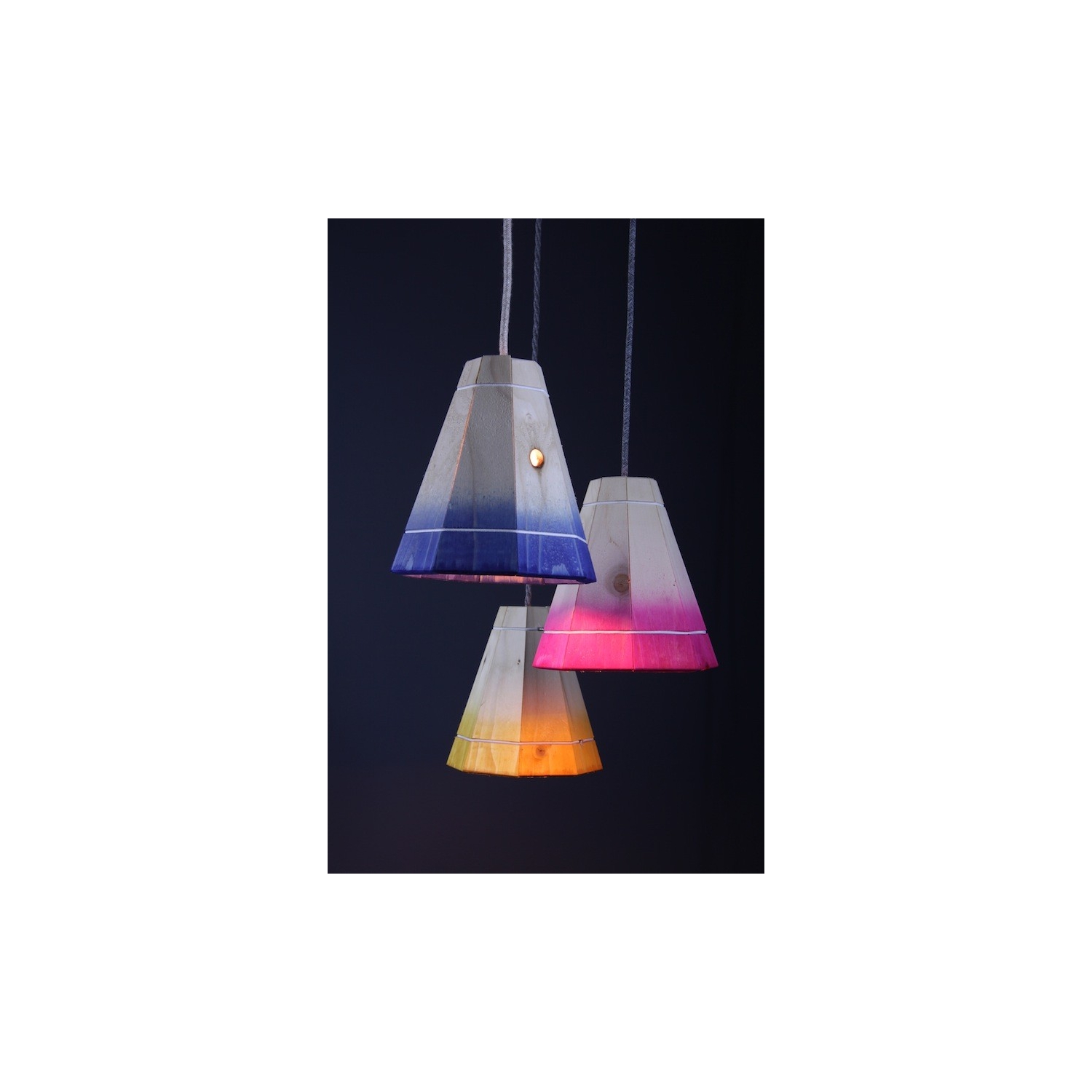 Small clearance yellow lamp