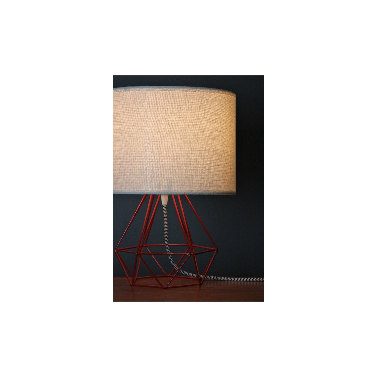 Empirical Style Table Light Red