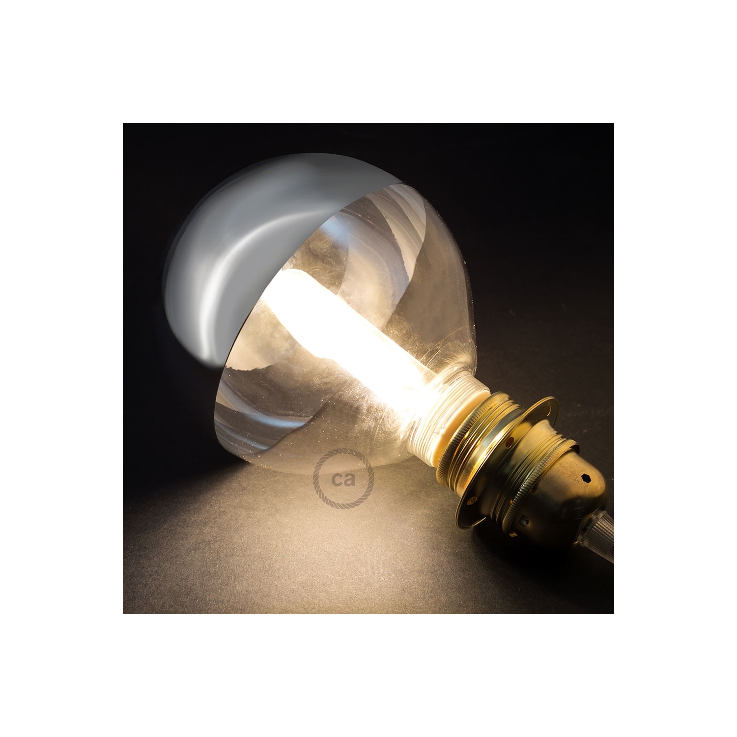 Dimmable shop light fitting