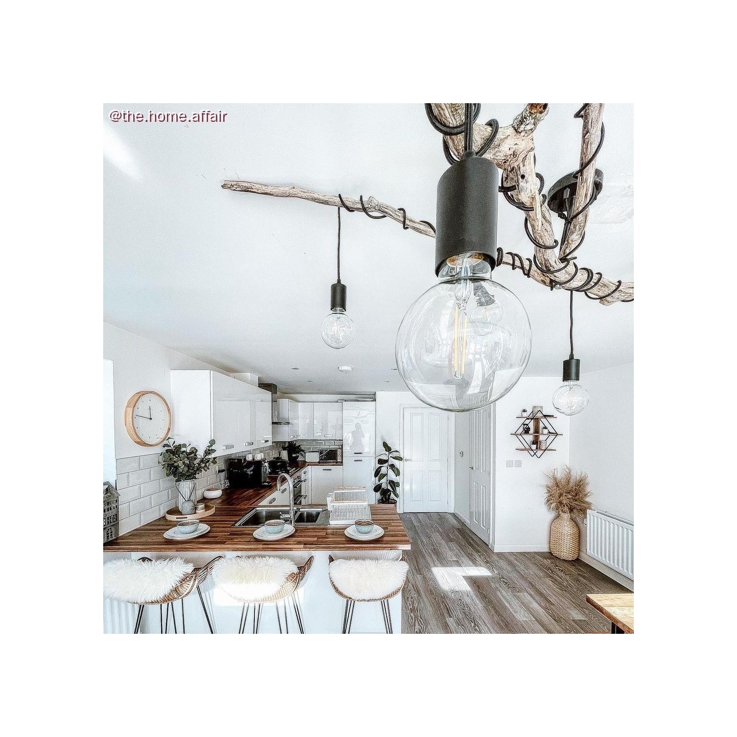 Pendant Light Metal: Cylindrical White