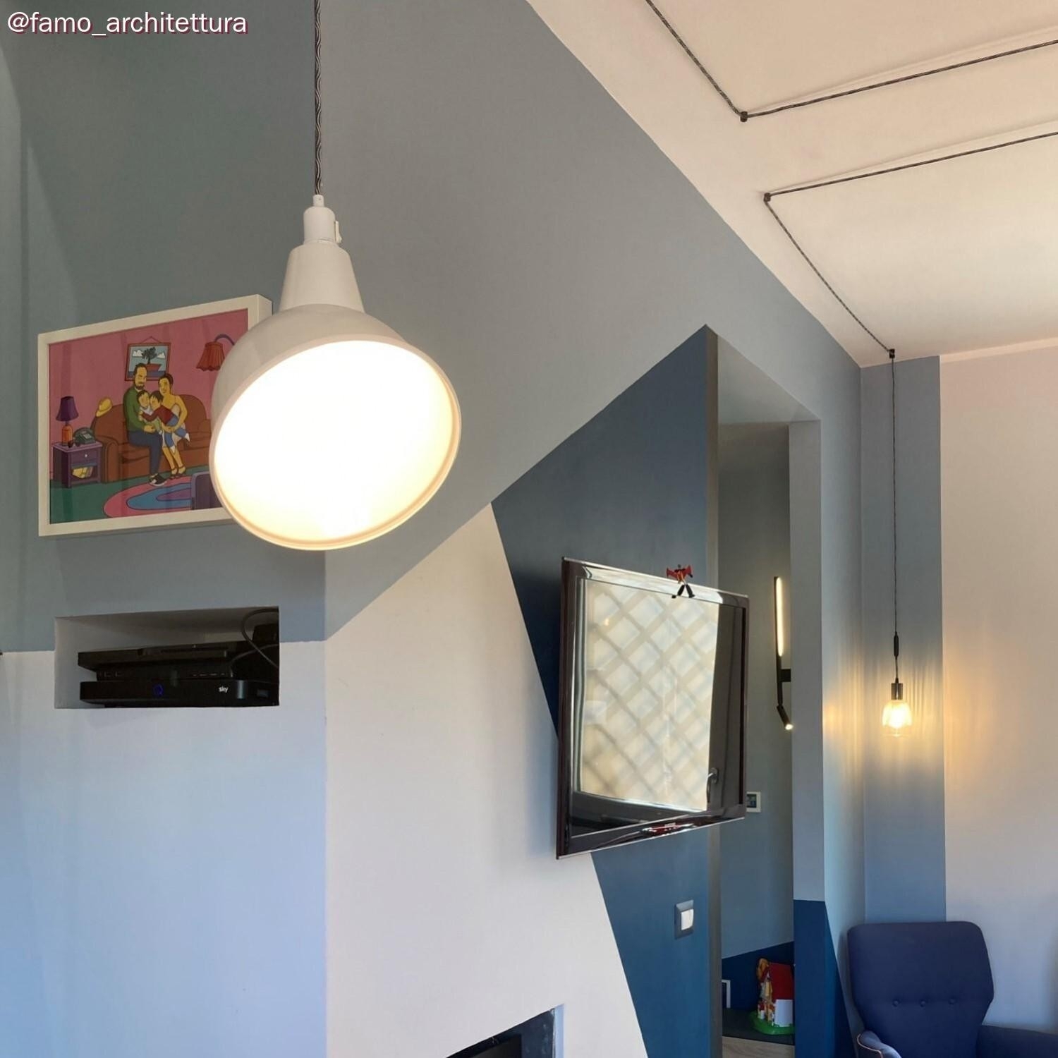 Switched Snake Pendant Light: White
