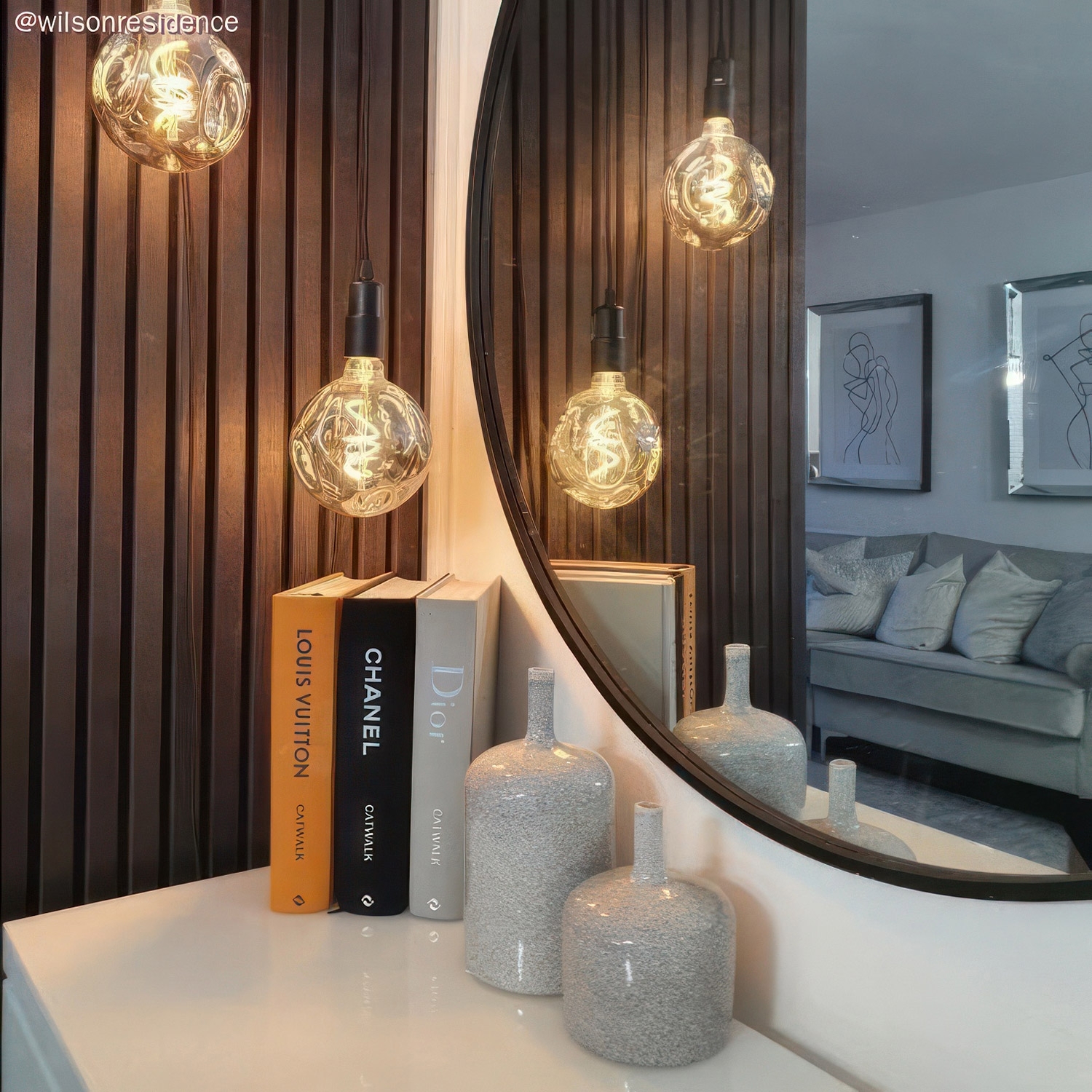 Switched Snake Pendant Light: Black