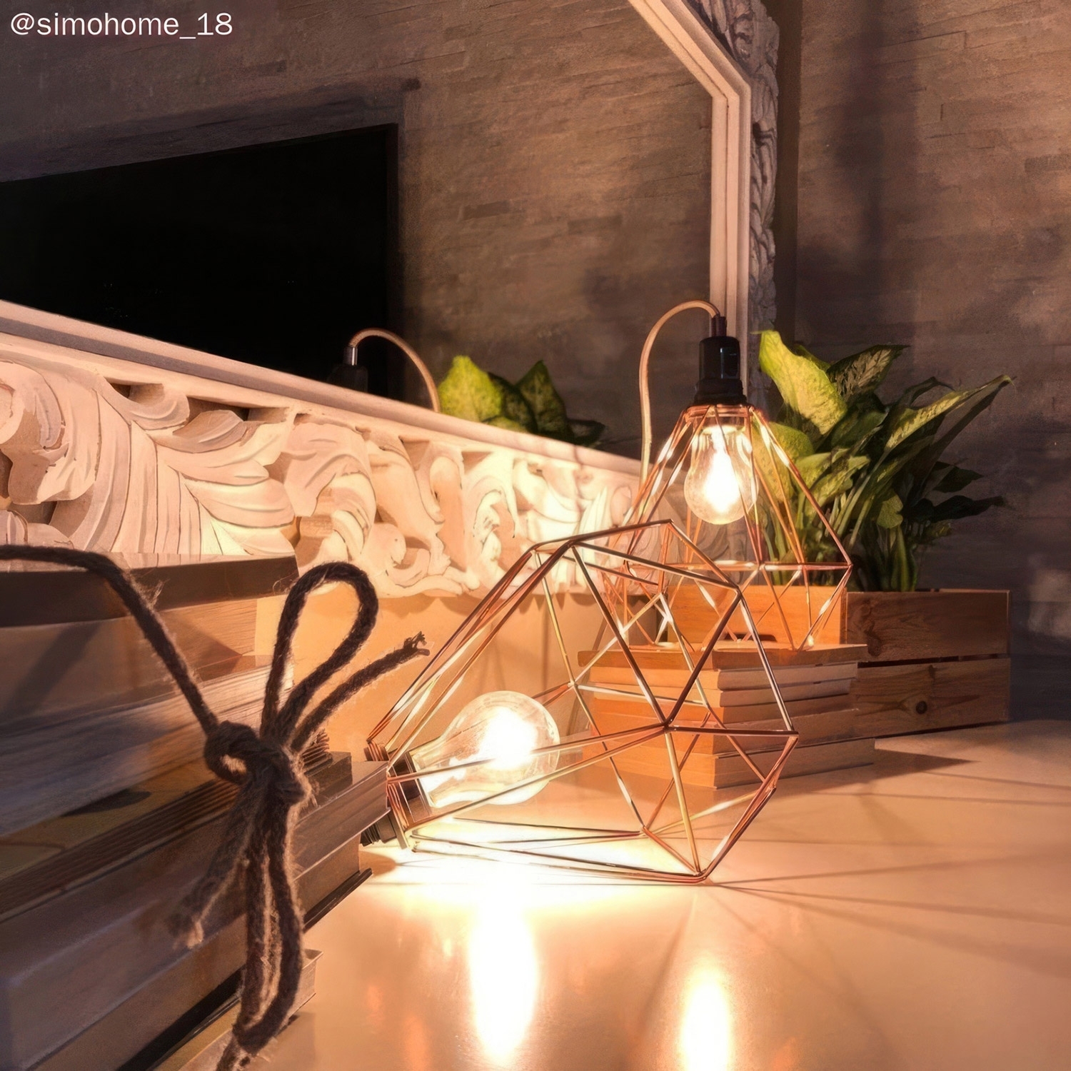 Switched Plug-In Light for Shade: Black